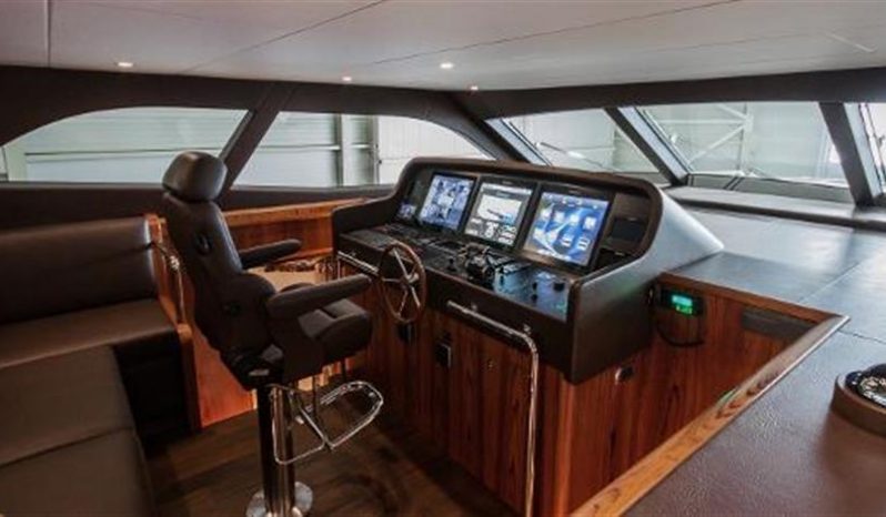 90ft 2016 Van der Valk 26M Raised Pilothouse — VAN DER VALK full